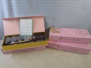 lot 12 image: (CS) 3 Calligraphy Pen Sets...
