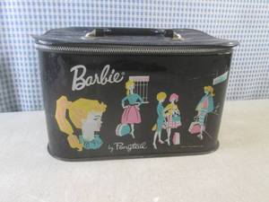 lot 15 image: (CSB) Vintage 1962 Barbie by Ponyta...