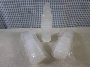 lot 19 image: (EC1) 3 - 6 Raw Selenite Towers...