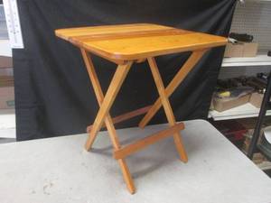 lot 139 image: (EW1) Solid Wood Folding Portable T...