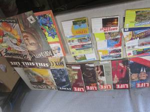 lot 154 image: (EW3) Assortment of Vintage Foldout...