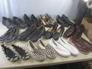 lot 158 image: (F-1) Assortment of Shoes...