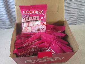 lot 184 image: (C-1) 12 Bags of Sweeto Lovely Hear...