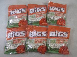 lot 207 image: (B-1) 6 Bags of Bigs Simply Salted ...