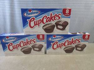 lot 253 image: (C-1) 3 Boxes of Hostess Cup Cakes ...