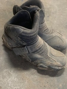 lot 8 image: Alpinestars Race Boots - Size 9