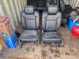 lot 51 image: Interior Car Seats