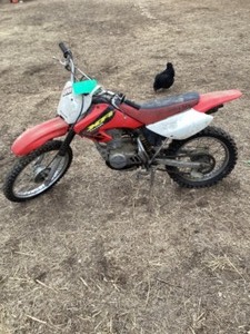 lot 15 image: 2003 Honda XR100R Dirt Bike