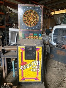 lot 4 image: English Mark Electronic Dart Board