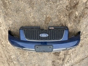 lot 59 image: 2005 Ford Explorer Front Bumper