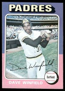 lot 138B image: Dave Winfield 2nd Year 1975 Topps #61 San Diego Padres Baseball Card