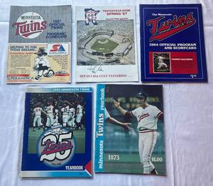 lot 17D image: 5 Minnesota Twins Programs, Yearbooks, Scorecards 1973-1987 Baseball