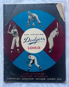 lot 18D image: 1963 Los Angeles Dodgers Offical Score Card Program - Vintage Baseball