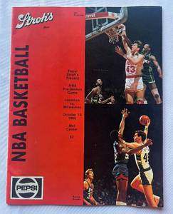 lot 20D image: 1984 NBA Basketball Hoston vs. Milwaukee Vintage Program