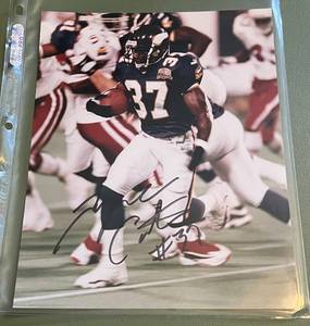 lot 20C image: Tyrone Carter Signed 8x10 Photo - Minnesota Vikings Football