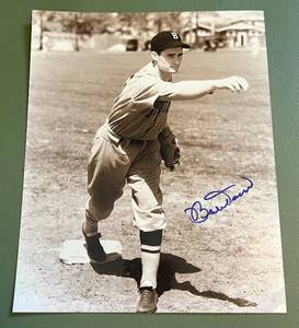 lot 22C image: Bobby Doerr Signed 8x10 Baseball Photo