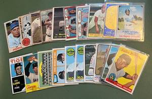 lot 175 image: 1968 Topps 20-Card Vintage Baseball Lot