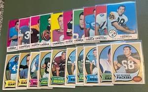 lot 179 image: 1969 and 1970 20-Card Vintage Football Lot