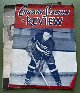 lot 88D image: 1945-46 Chicago Stadium Review Vintage Hockey Magazine