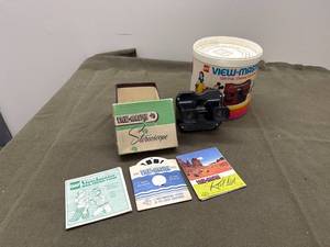 lot 13 image: Vintage View-Master with Reels