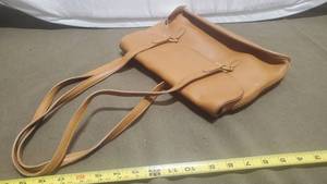 lot 20X image: Coach Leather Shoulder Bag 343