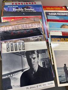 lot 26 image: Classic Vinyl Records Lot