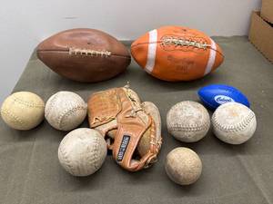 lot 33 image: Vintage Sports Equipment Set