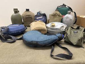 lot 34 image: Vintage Camping Canteens Lot
