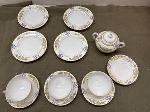 lot 37 image: Vintage Japanese Tea Set