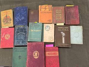 lot 40 image: Vintage & Antique Book Collection