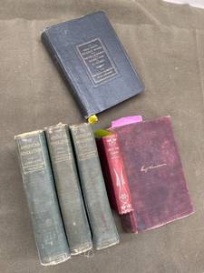 lot 45 image: Vintage Book Collection - History