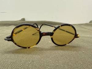 lot 55 image: Vintage Round Tortoiseshell Sunglasses