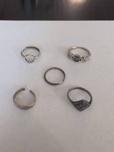 lot 82A image: Sterling Silver Ring Collection 5pcs