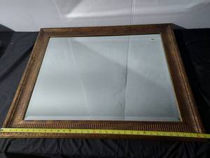 lot 142 image: Vintage Framed Mirror