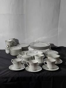 lot 148 image: Erina Brasil China Dinner Set