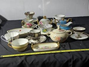 lot 167 image: Vintage Porcelain Tea Set Collection