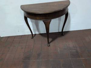 lot 246 image: Vintage Half-Moon Console Table