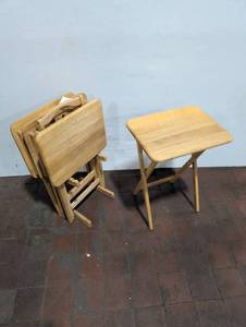 lot 264 image: Wooden Folding TV Tray Set