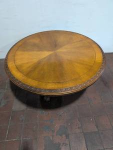 lot 266 image: Heckman Vintage Round Coffee Table