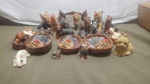 lot 325 image: Dog Figurine Collection - 20 Pieces