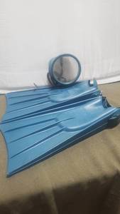lot 328 image: Voll Dive Fins & Mask Set