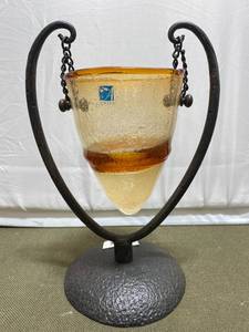 lot 357 image: Vintage Amici Glass Vase with Metal Stand Hanging Design