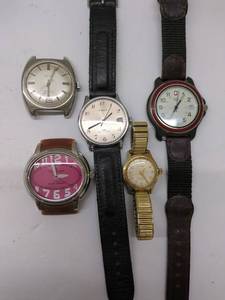 lot 386 image: Vintage Watch Collection - Timex, Swiss Army Marlboro