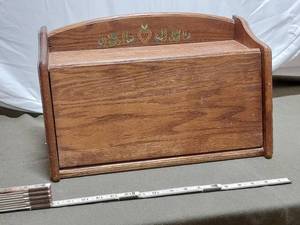lot 362 image: Vintage Wooden Bread Box