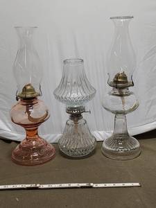 lot 411 image: Vintage Glass Oil Lamps Set of 3