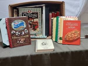 lot 425 image: Vintage Cookbook Lot - Diverse Collection