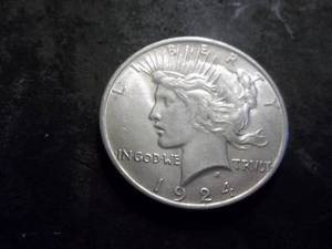 lot 34 image: 1924 S Peace Silver Dollar