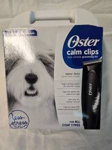lot 32 image: Oster Pet Grooming Set, Retractable Leash