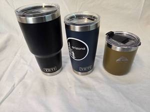 lot 59 image: (3) Thermal Containers