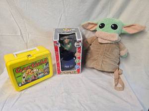 lot 120 image: Collectables, Garfield Lunch Box, Baby Yoda, Gangnam Style Dancing Toy